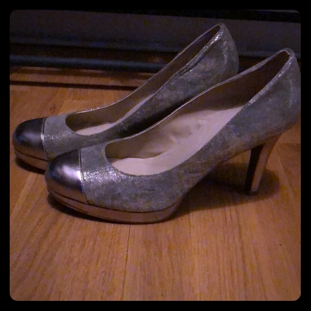Gold Tahari heels